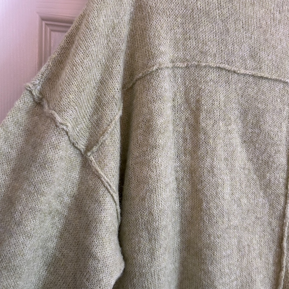 American Eagle Lightweight Sweater, Medium - Picture 5 of 5